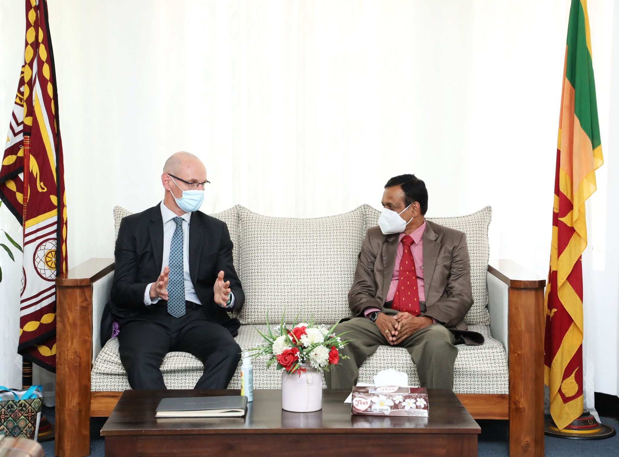 ශ්රී ලංකාවේ ඔස්ට්රේලියානු මහ කොමසාරිස්වරයා මධ්යම ආණ්ඩුකාරවරයා හමුවෙයි.