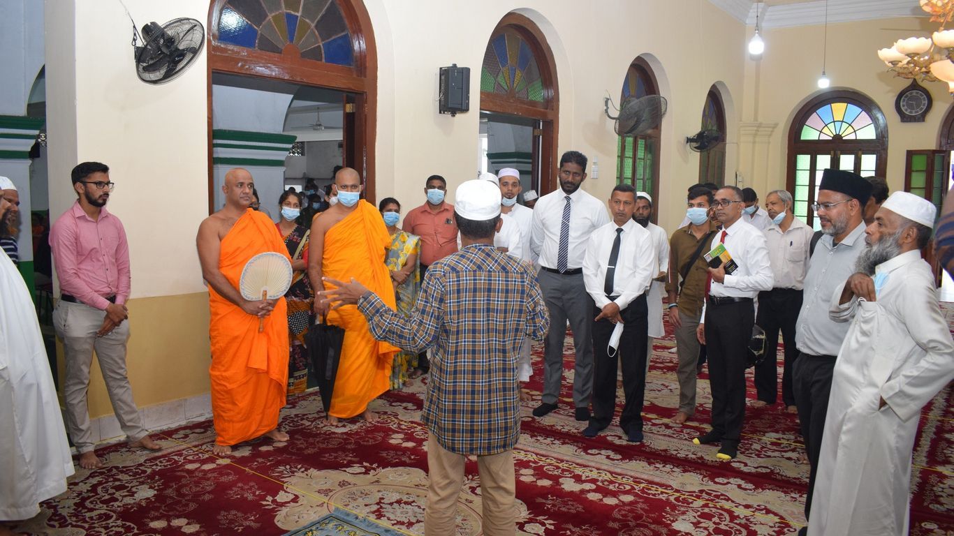 “Visit Our Mosque” වැඩසටහනේ 54 වැන්න අද (31) දින මහනුවර මීරාමක්කම් පල්ලියේදී