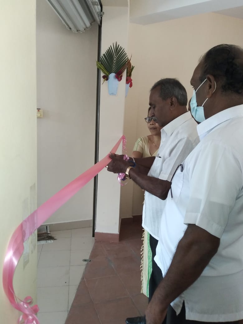 හාරිස්පත්තුව ප්රාදේශීය සභාවේ සේවාවන් ගමට ගෙන යාම යටතේ මැදවල උප කාර්යාලය විවෘත කෙරේ.