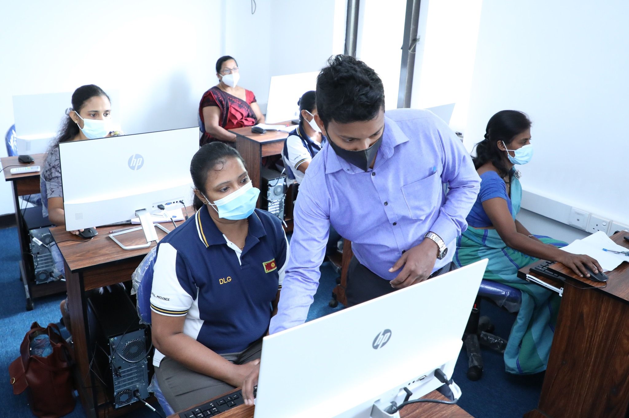 මධ්යම පළාත් රාජ්ය නිලධාරීන්ගේ පරිගණක හැකියාව වර්ධනය කිරීම වෙනුවෙන් පුහුණු වැඩසටහනක්.