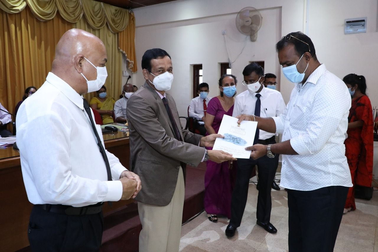 කොවිඩ් වසංගත කාලය තුළදී මධ්යම පළාතේ එම වසංගතය ව්යාප්තිය පාලනය කිරීම වෙනුවෙන් ඇගයීම් .