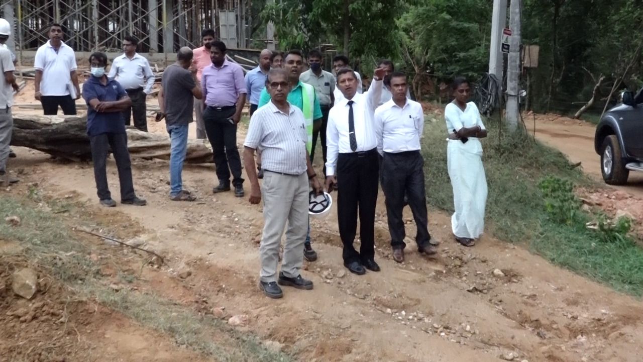 මහනුවර දිස්ත්‍රික්කයේ විශාලතම වාරි ව්‍යාපාරය වන මිනිපේ වම්ඉවුරු ඇළ පුනරුත්තාපන ව්‍යාපෘතියේ පළමු ජලවර නිකුත් කිරීම මෙම මස අවසානයේදී සිදුවේ.