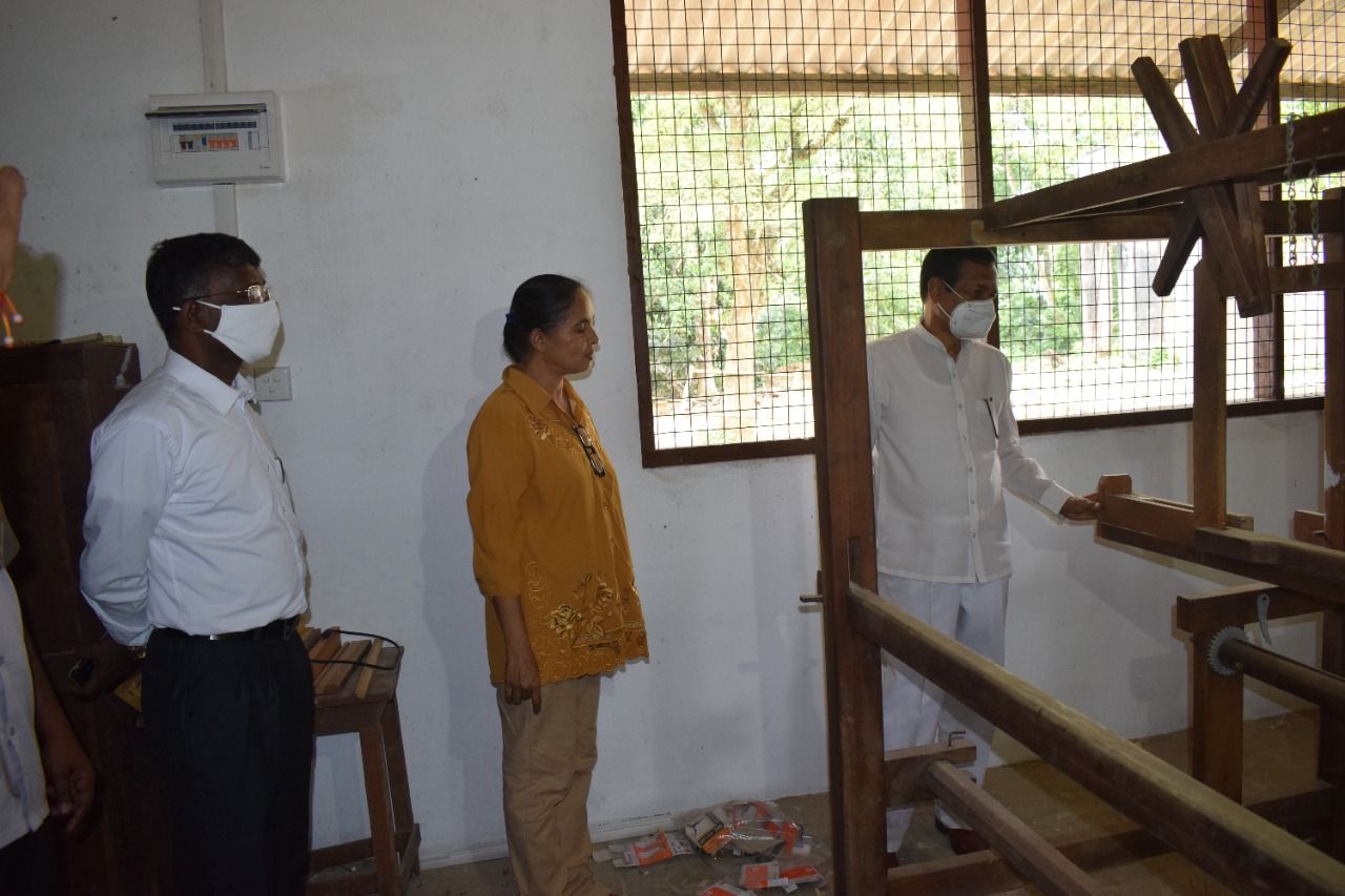 නියංගොඩ පේෂකර්ම මධ්යස්ථානය ලගදීම නැවත නිෂ්පාදන ක්රියාන්විතයට සුදානම් කෙරේ.