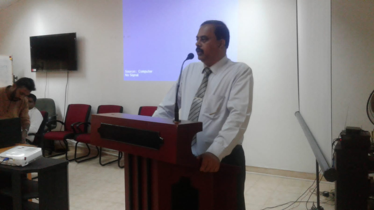 පළාත් පාලන ආයතනයන් හි සේවයේ නියුතු විෂය භාර නිළධාරින් සහ නවක ලේකම්වරුන් දැනුවත් කිරීමේ වැඩසටහනක් 