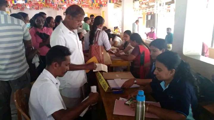 අඹගමු ප්රාදේශීය ලේකම් කොට්ඨාසයේ දොළොස් වෙනි ජංගම සේවාව.