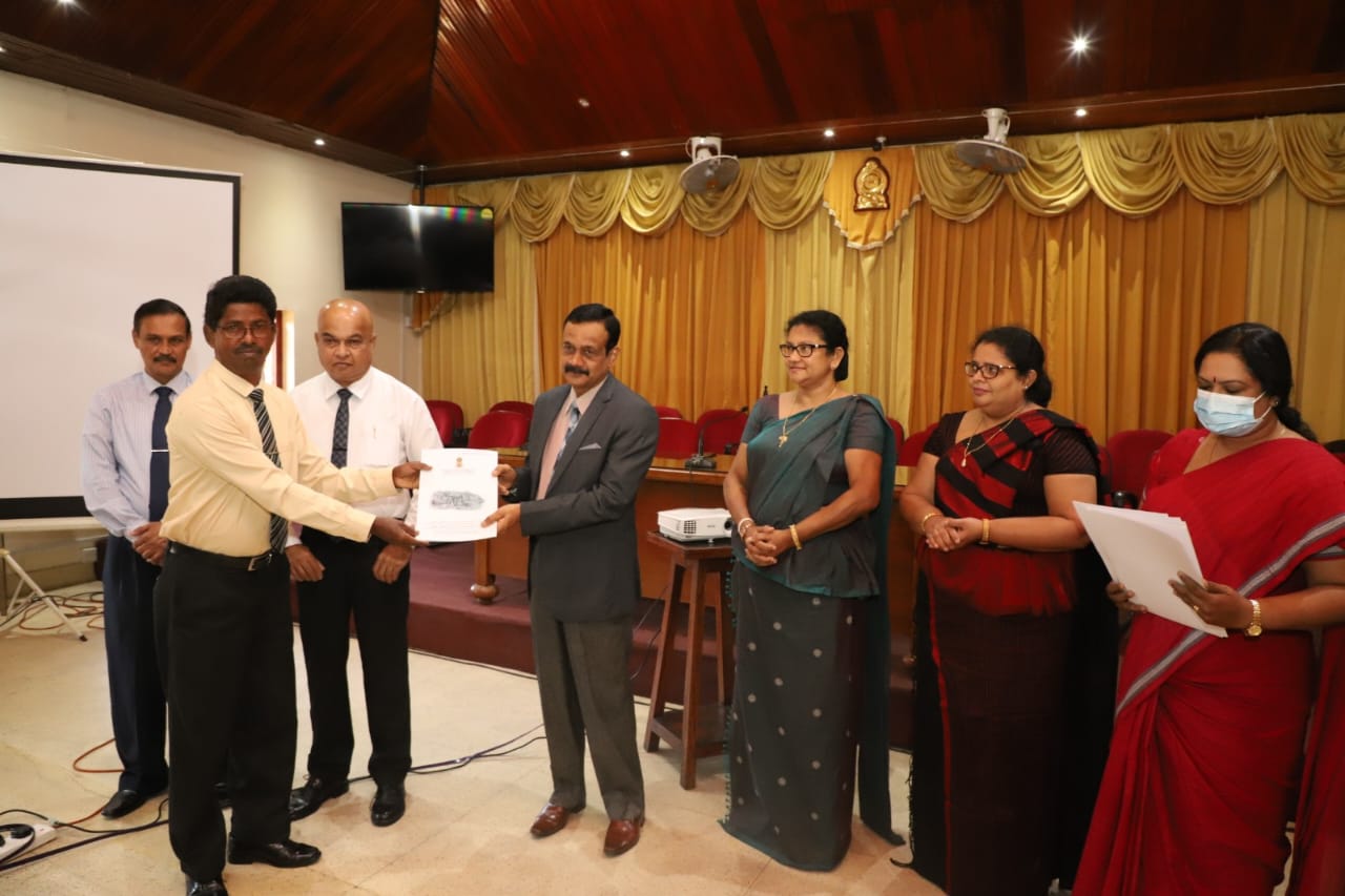මධ්යම පළාත් සභාවේ ව්යවස්ථාපිත ආයතන කිහිපයක් සදහා අධ්යක්ෂකවරුන් පත් කෙරේ.