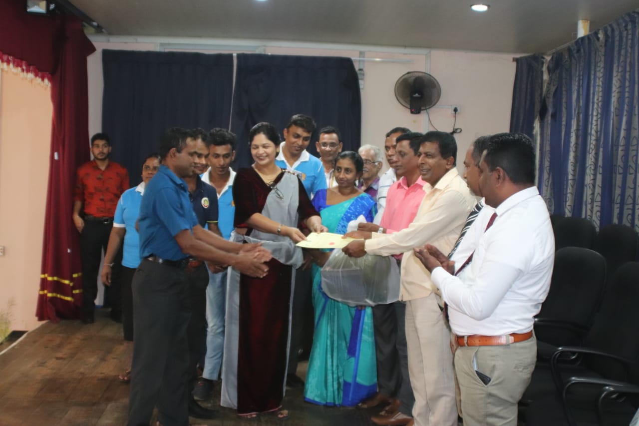 පල්ලේපොල ගෙවතු වගා වැඩසටහනෙන් ජයග්රහණය කල තරග කරුවන් වෙත ත්යාග සහ සහතිකපත්ර ප්රදානය කෙරේ.