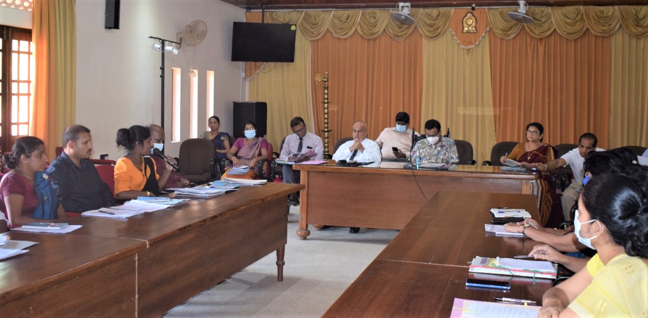 මධ්යම පළාත් සත්ත්ව නිෂ්පාදන ආරෝග්යශාලා සහයකයින්ගේ පවතින වෘත්තිමය ගැටළු නිරාකරණය කිරීම සමබන්ධයෙන් වූ විශේෂ සාකච්ජාවක්.