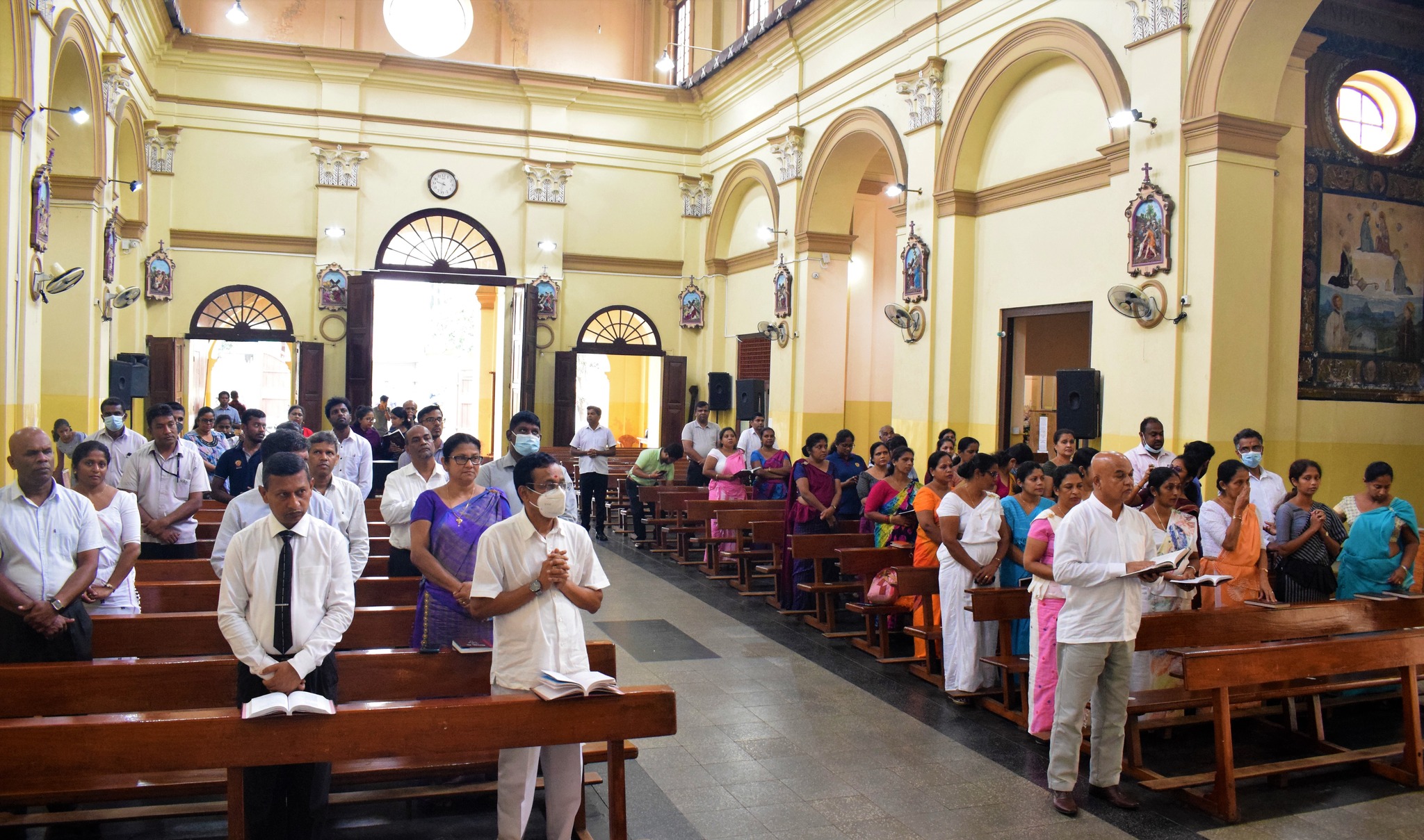 75 වන ජාතික නිදහස් දින සැමරුම වෙනුවෙන් සංවිධානය කළ ආගමික වැඩසටහන් පෙළක්.