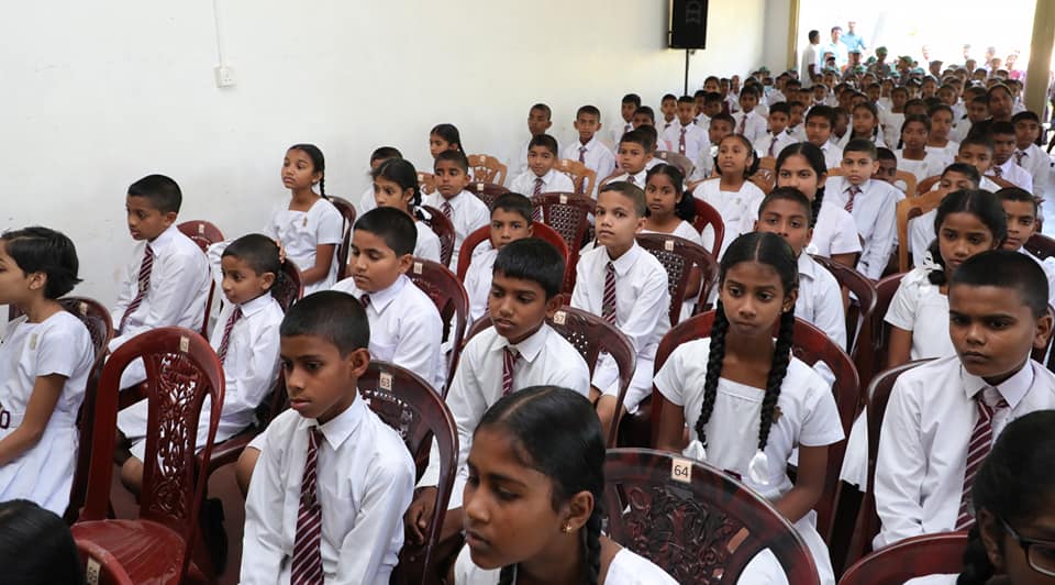 මහනුවර ආදර්ශ විද්යාලයේ ශිෂ්යත්ව හපනුන් ඇගැයේ.