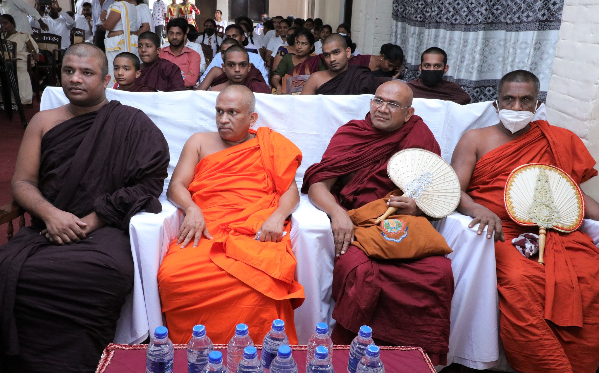 ගඟසිරිපුර පෙරහර මංගල්ය සහතික පත්ර ප්රදානය මධ්යම පළාත් ආණ්ඩුකාරවර නීතිඥ ලලිත් යු ගමගේ මහතාගේ ප්රධානත්වයෙන්.