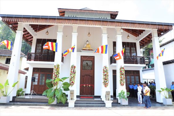 ශ්රී විජයසුන්දරාරාමයේ -ගුන්නෑපාන පන්සලේ සංඝාවාසය ප්රතිසංස්කරණය කොට මහා සංඝරත්නය වෙත භාරදීම