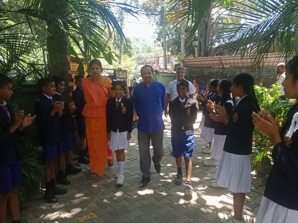 දැනුවත්ව දිනවමු දරුවන්’ නගරයෙන් බැහැරට.