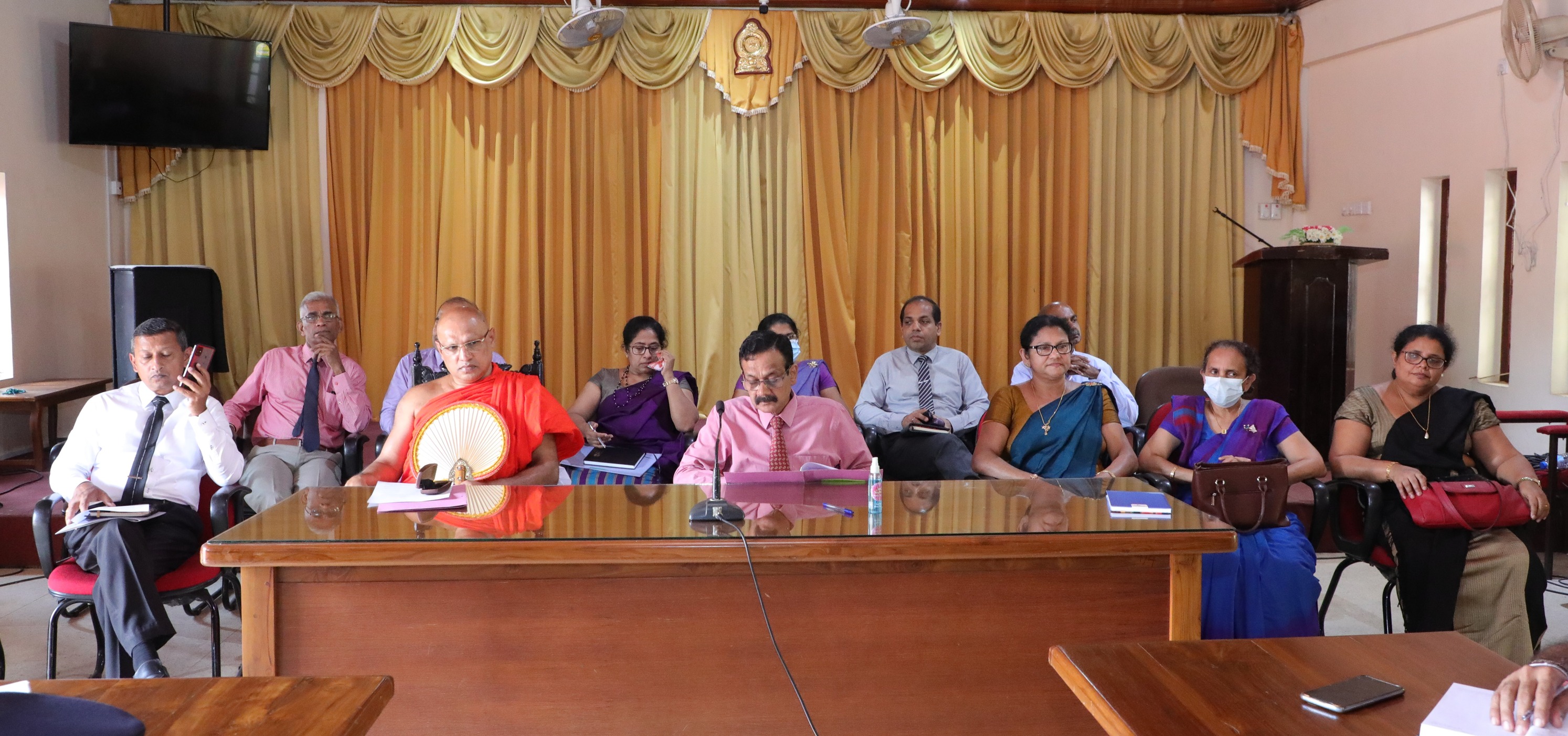 රාජ්ය වෙසක් මහෝත්සවයට සමගාමිව කන්ද උඩරට සෙංකඩගල වෙසක් කලාපයක්.