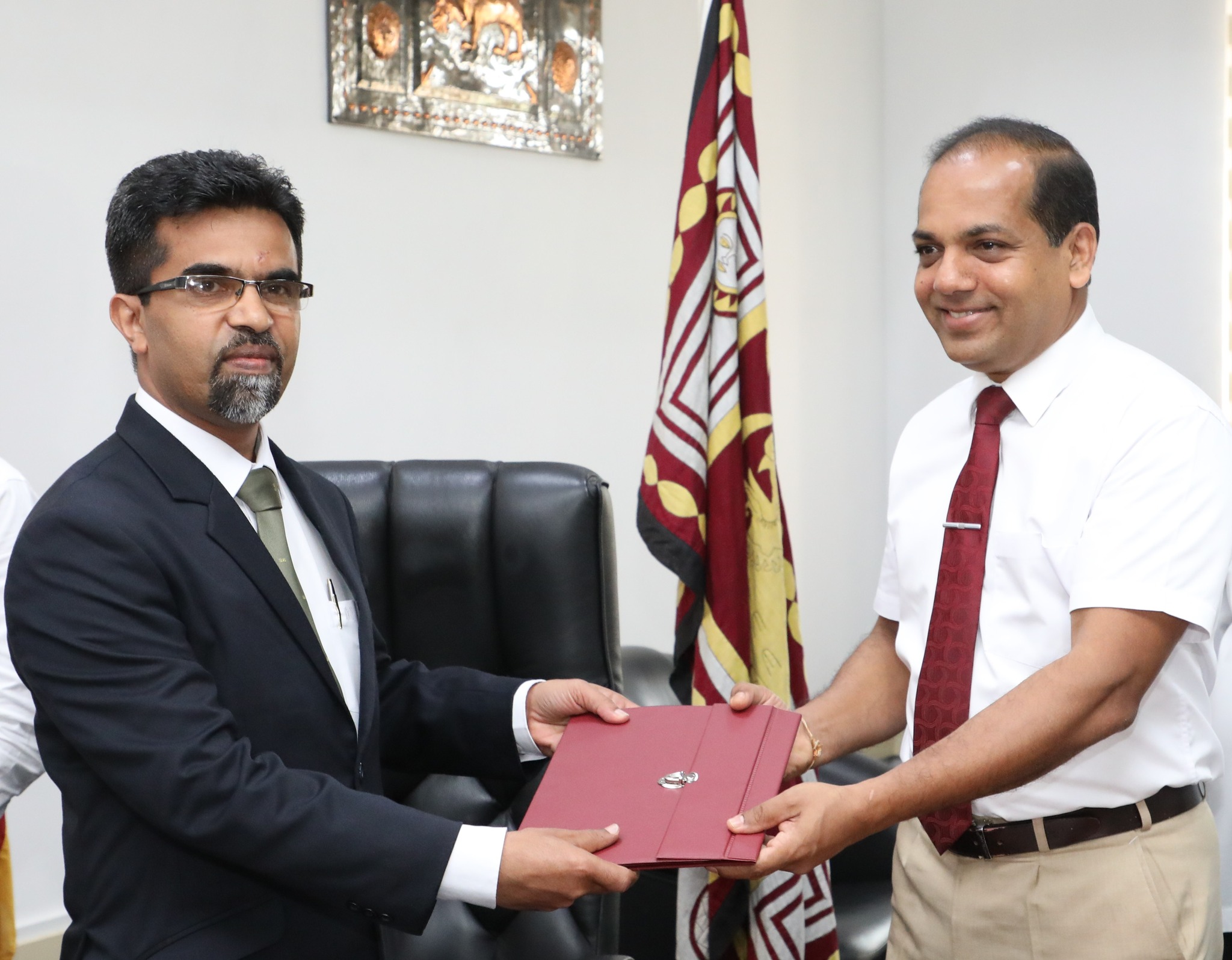 අජිත් ප්රේමසිංහ මහතා මධ්යම පළාත් ප්රධාන ලේකම් ධුරයට.
