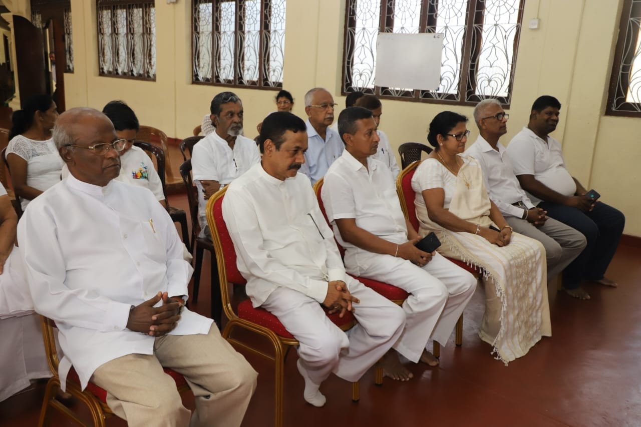 මධ්යම පළාත් ආණ්ඩුකාරවර නීතිඥ ලලිත් යු. ගමගේ මහතා ශාසන කීර්ති ශ්රී දේශාභිමානී සම්මානයෙන් පිදුම් ලබයි.