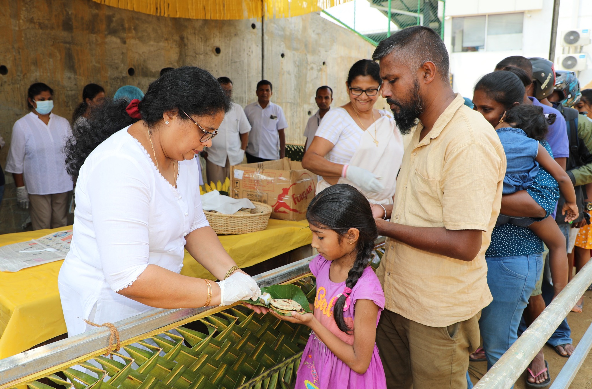 මධ්යම පළාත් මාර්ග සංවර්ධන අධිකාරියේ අඹතැන්න යාන්ත්රික ඉංජිනේරු කාර්යාලය විසින් සංවිධානය කල රොටී දන්සල.