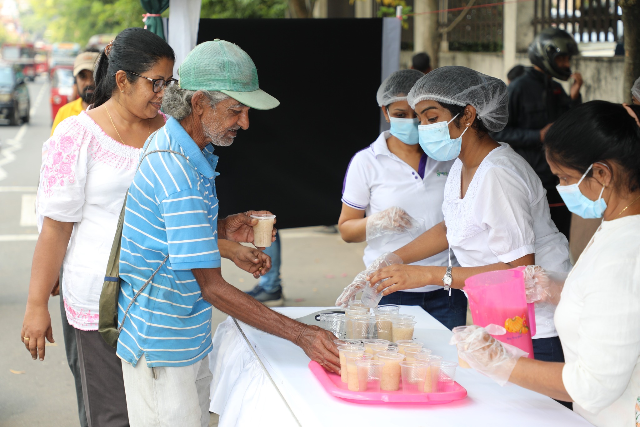 මධ්යම පළාත් මාර්ග සංවර්ධන, ප්රවාහන හා ඉදිකිරීම් අමාත්යාංශ විසින් සංවිධානය කළ සව් දන්සල.