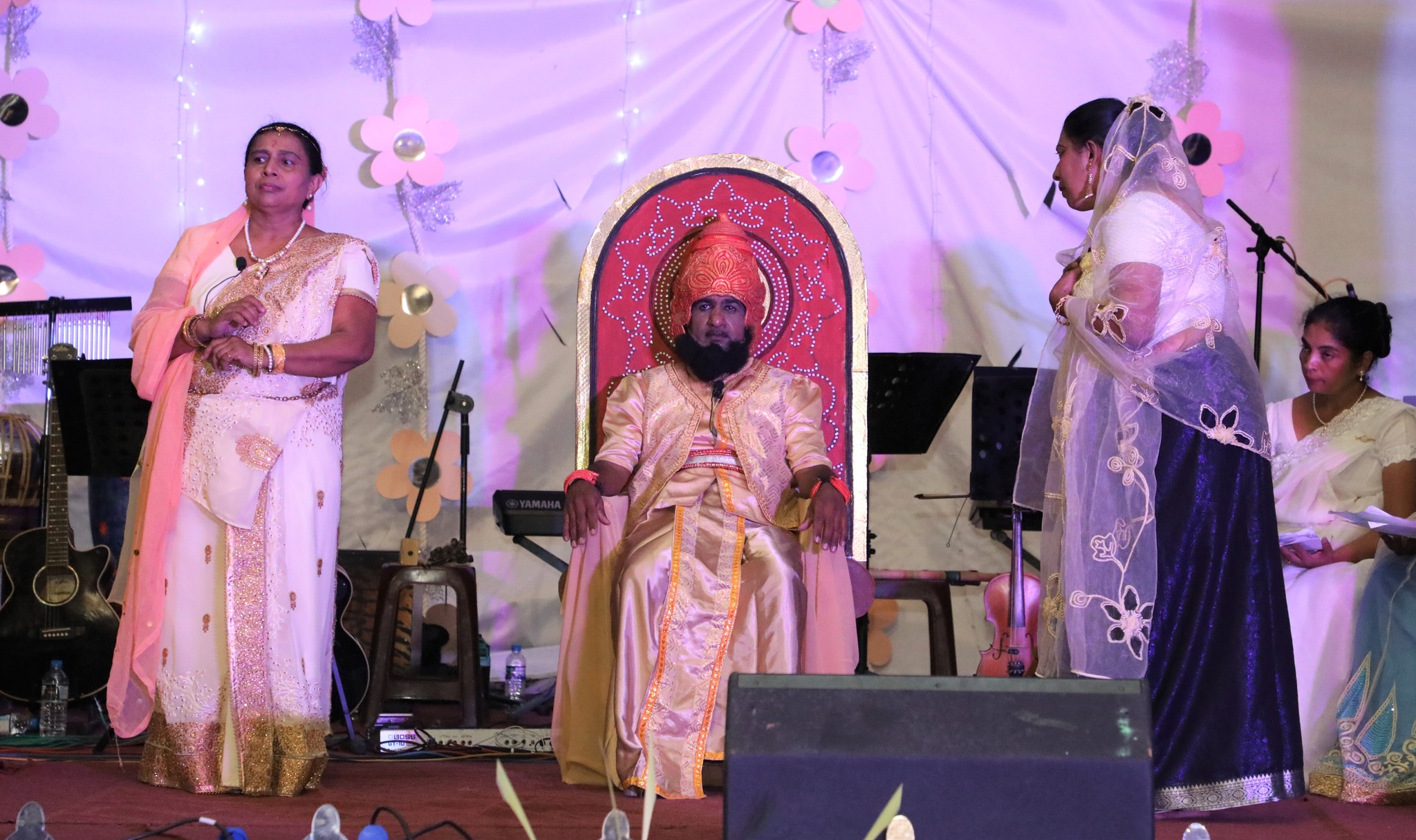 මහනුවර කලාප අධ්යාපන කාර්යාලය මගින් සංවිධානය කළ පොසොන් බැති ගී ප්රසංගය.