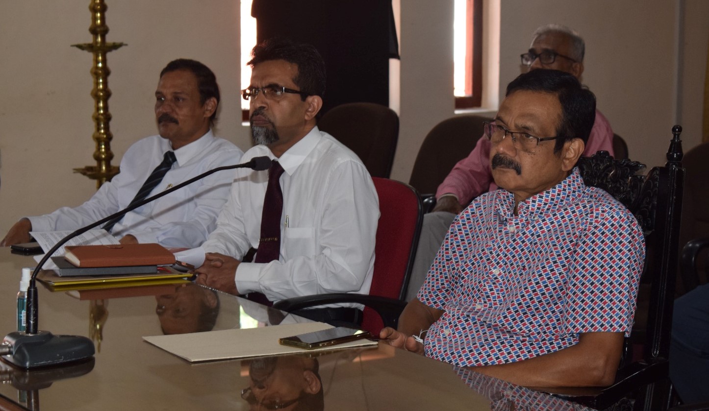 මධ්පයම පළාතේ පිත්තල කර්මාන්තකරුවන් මුහුණ දෙන ගැටලු පිළිබඳ සාකච්ඡාවක්.