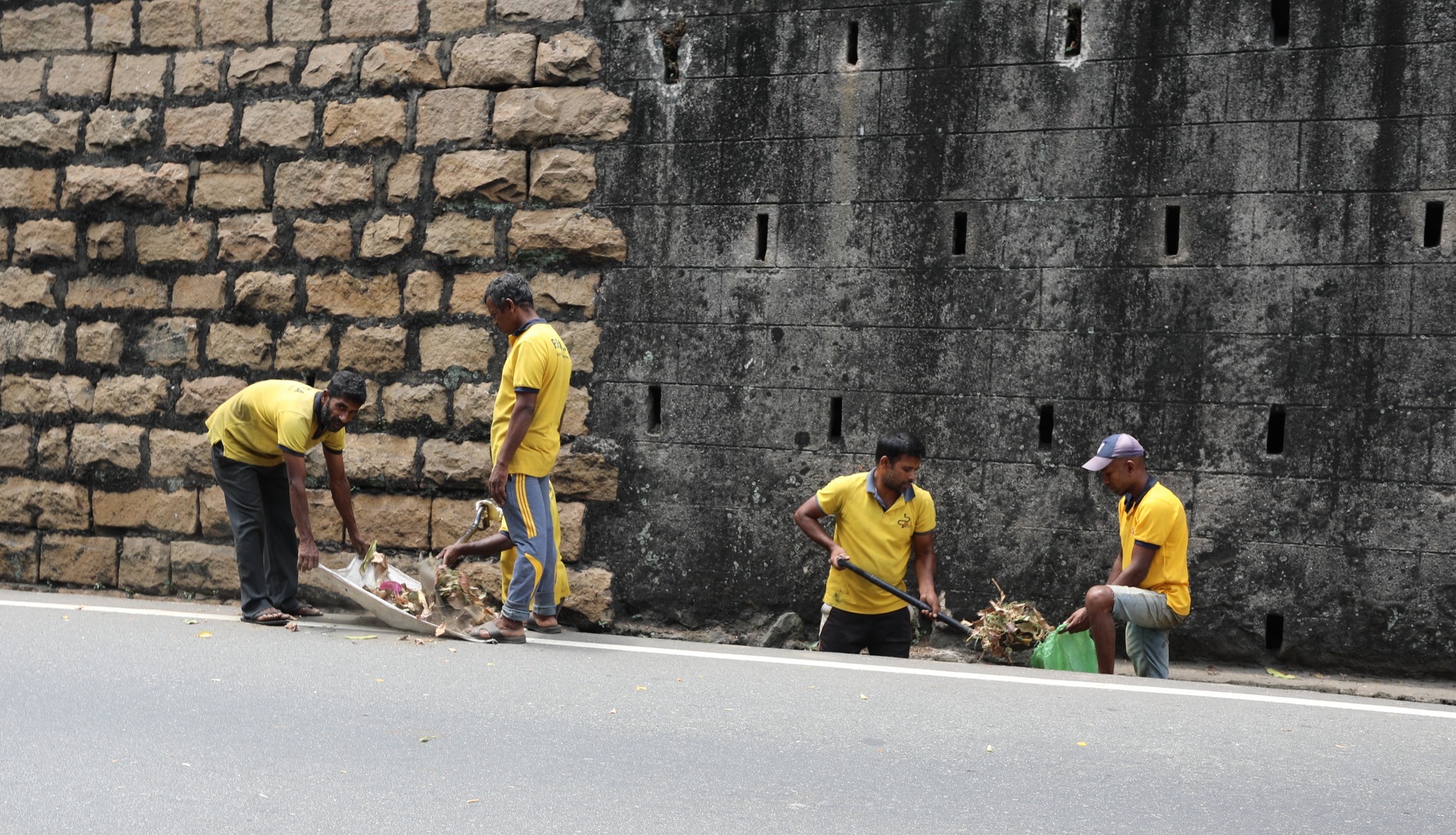 “ පරිසරය පුජනියයි ” සමාජ සත්කාර ශ්රමදාන වැඩසටහන ඇරඹේ.