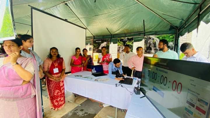 ''ආයුබෝවන් පන්විල''