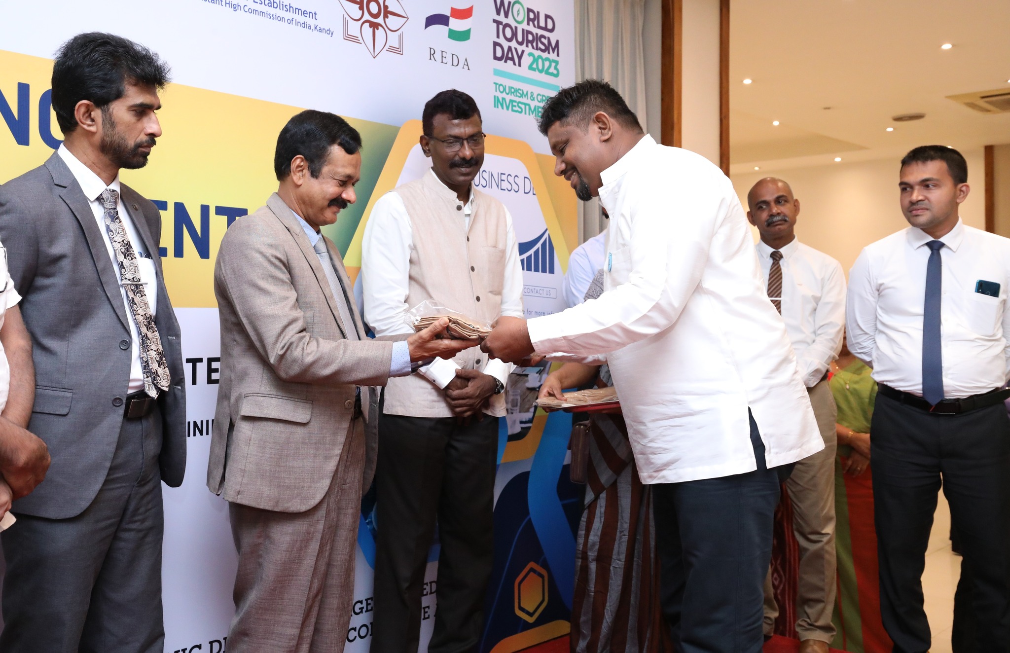 ජාත්යන්තර සංචාරක දිනයට සමගාමීව මධ්යම පළාත් තුළ සංචාරක ආකර්ෂණය ප්රවර්ධනය කිරීමේ තවත් ව්යාපෘතියක්.