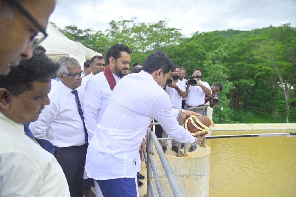 මිණිපේ අමුණ සහ මිණිපේ යෝධ ඇළ, වාරිමාර්ග අමාත්යාංශය යටතේ ක්රියාත්මක "මහවැලි ජල සුරක්ෂිතතා ආයෝජන වැඩසටහන" මගින් නවීකරණය කොට ජනතා අයිතියට පත් කිරීමේ ජාතික වැඩසටහන
