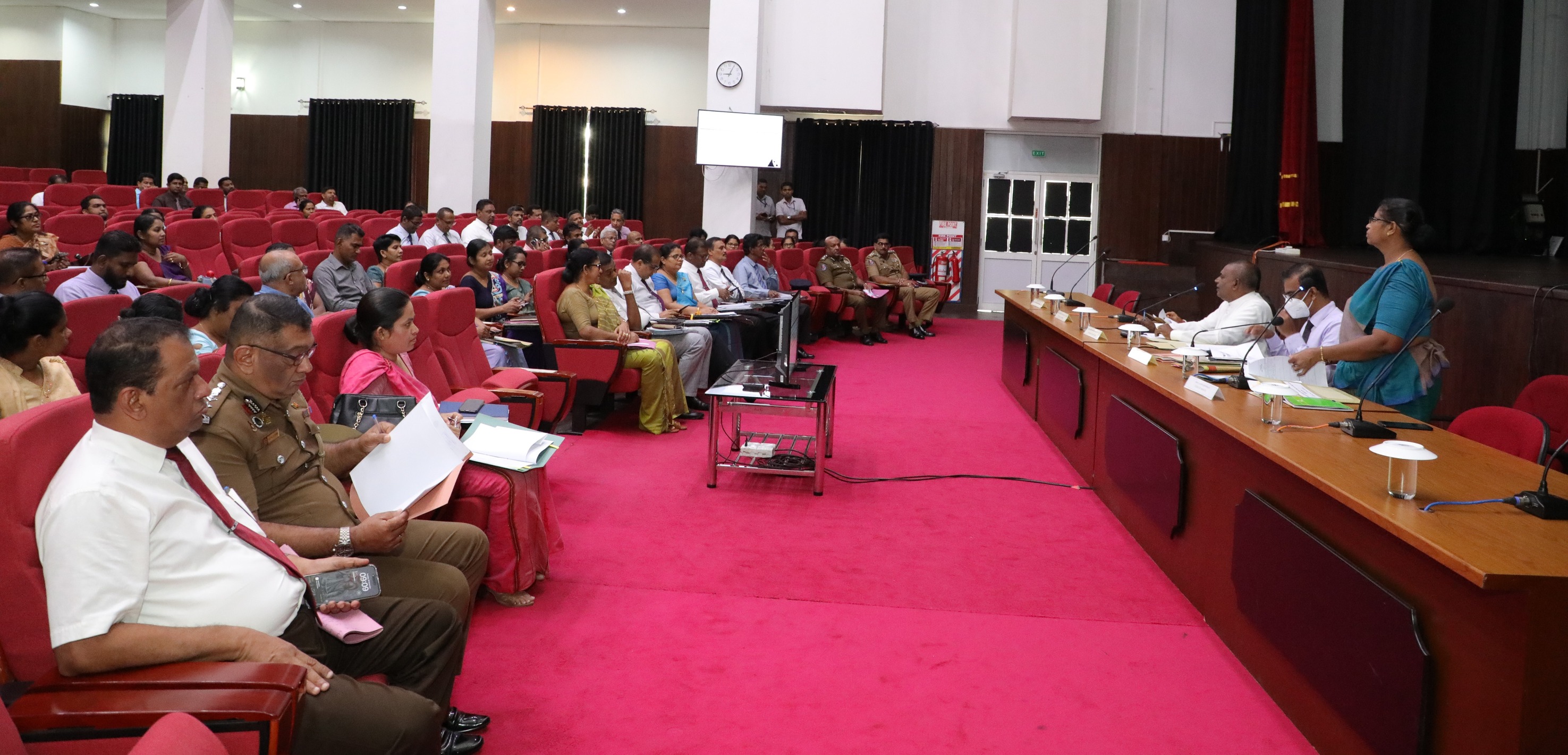 මහනුවර දිස්ත්රික් සම්බන්ධිකරණ කමිටුව රැස්වේ.