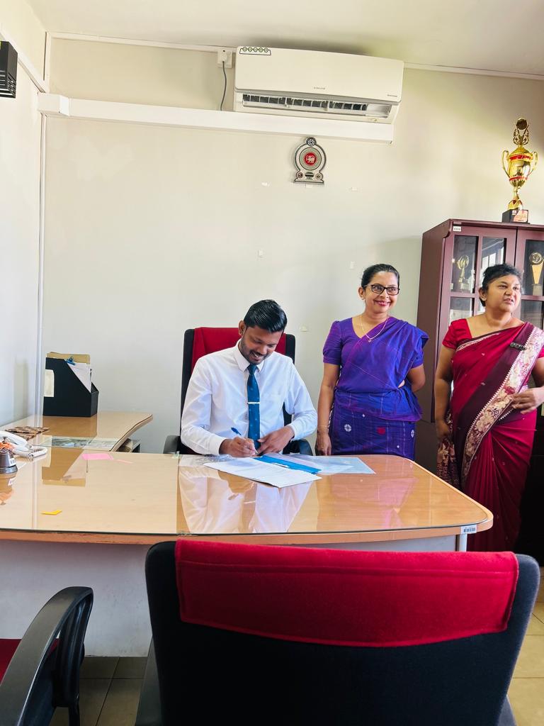 මහනුවර දිස්ත්රික් පළාත් පාලන සහකාර කොමසාරිස්වරයා ලෙස එච්. එම්. ඩි. එස්. හීන්කෙන්ද මහතා පත්කෙරේ.
