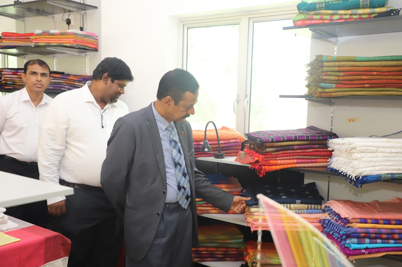 අලුවිහාරේදී පෙහෙකම් නිෂ්පාදන ප්රදර්ශනාගාරයක් හා අලෙවි සැලක් විවෘත කෙරේ.