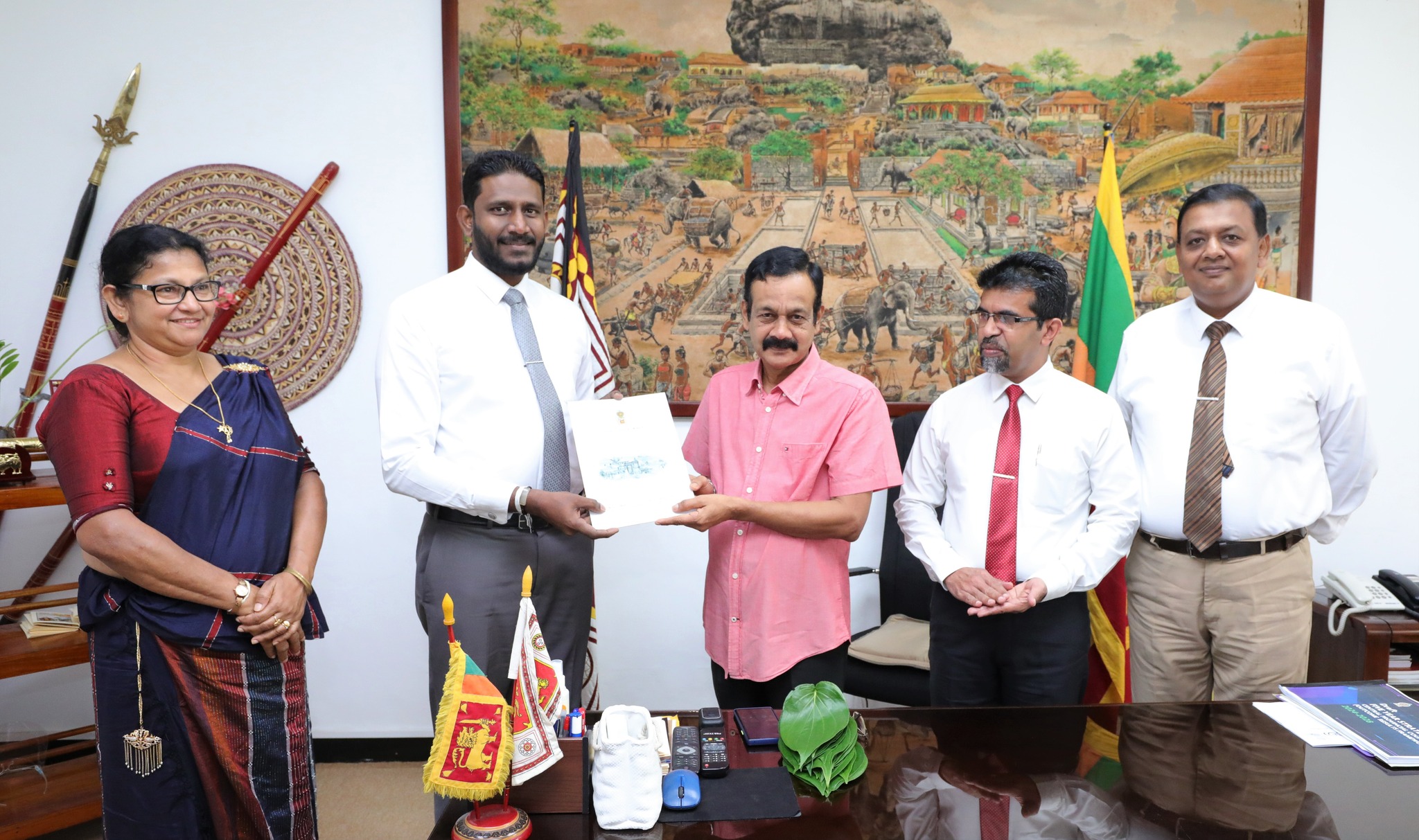 මධ්යම පළාත් සභාවේ ප්රධාන හා අධ්යාපන අමාත්යාංශයේ ජ්යෙෂ්ඨ සහකාර ලේකම් තනතුර සදහා පි.මද්දුමආරච්චි මහතා පත් කෙරේ.