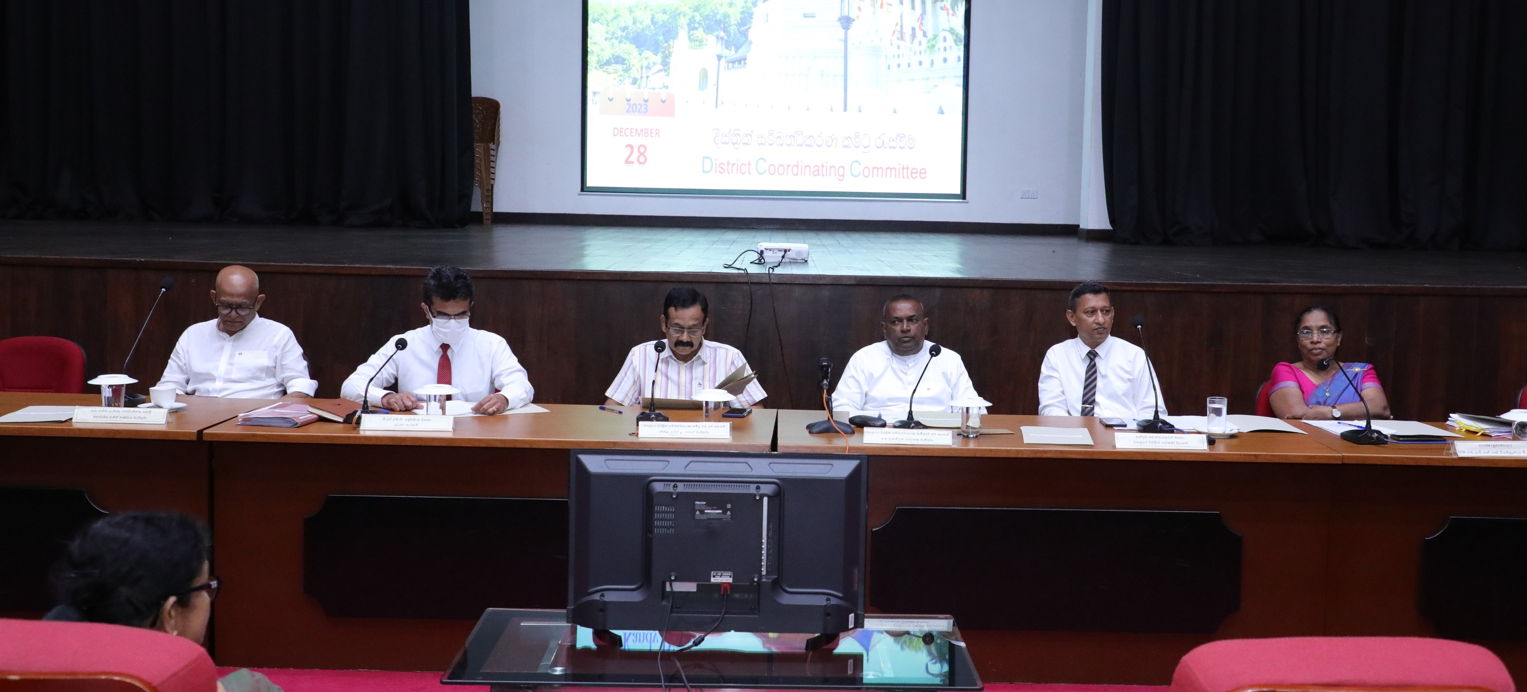 වගකීම් වටහාගෙන කඩිනමින් ඒ සදහා කටයුතු කිරීම මේ මොහොතේ අවශ්යයි - මධ්යම පළාත් ආණ්ඩුකාරවර