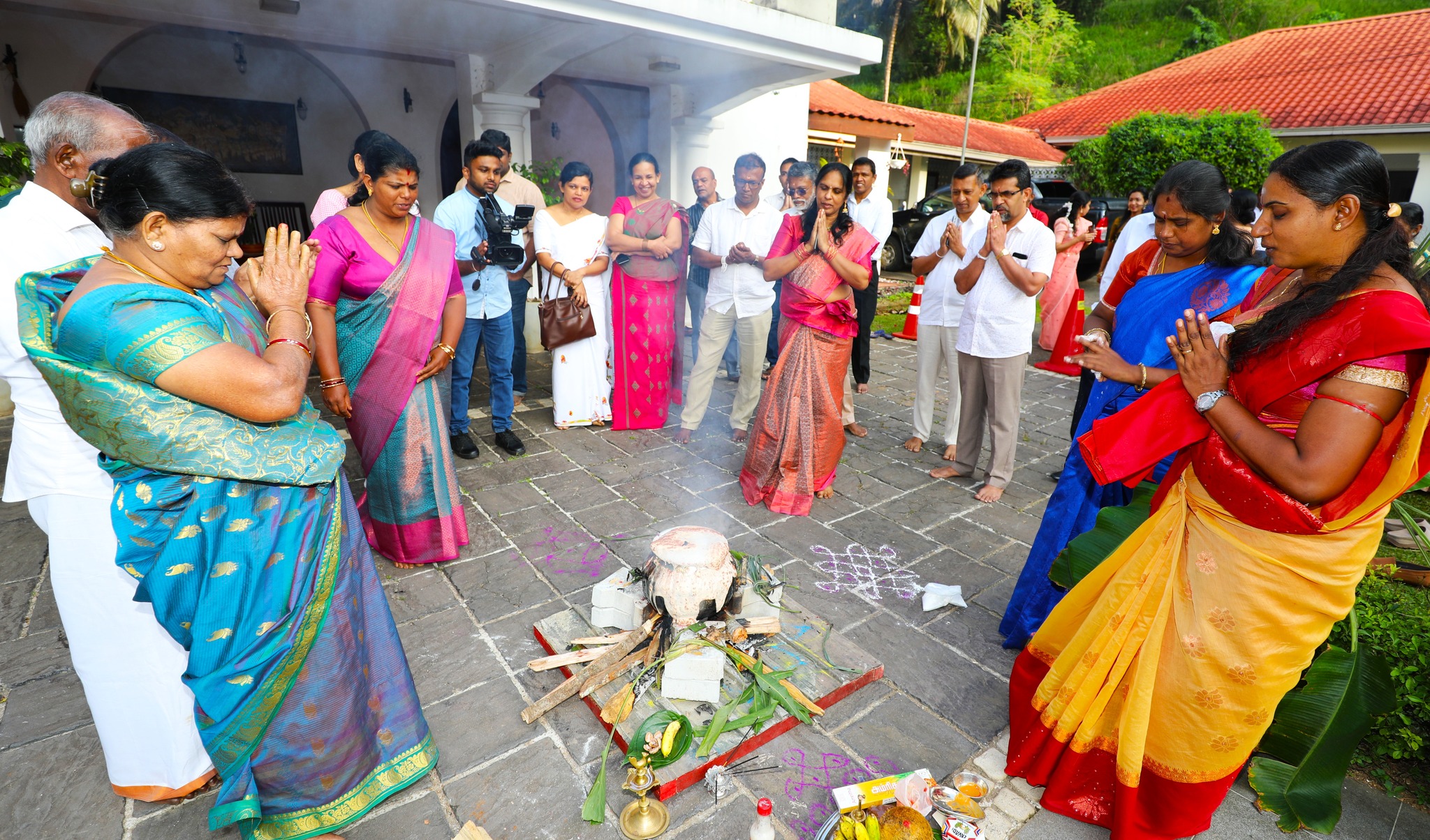 මධ්යම පළාත් තෛපොංගල් දින සැමරුම ආණ්ඩුකාර කාර්යාලයේදී.