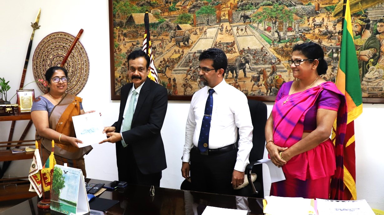 මධ්යම පළාත් කර්මාන්ත අමාත්යාංශයට නව ලේකම්වරියක්.