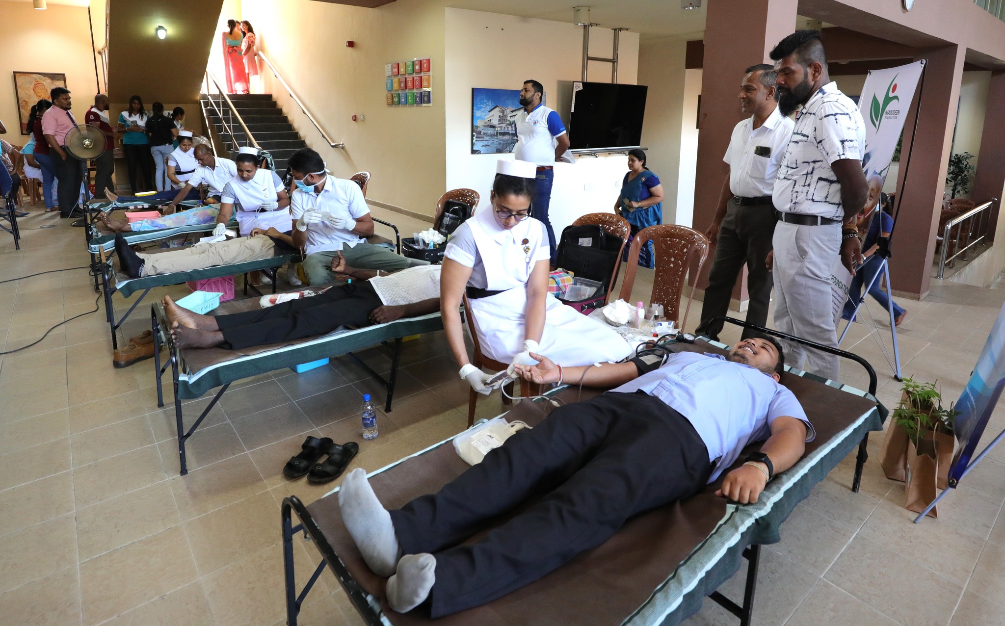 නිදහස් දින සැමරුමට ලේ දන්දීමේ වැඩසටහනක්.