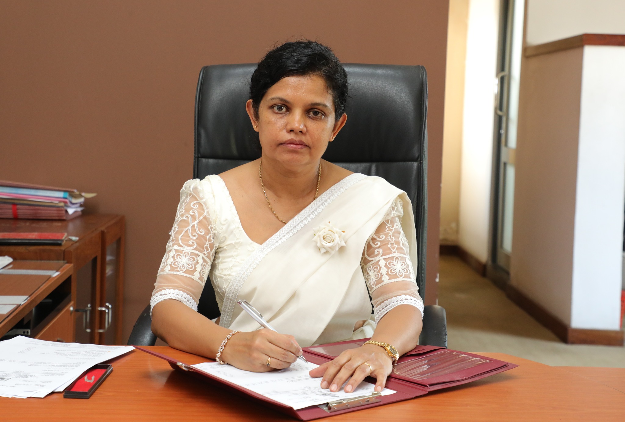 ප්රධාන ලේකම් කාර්යාලයේ නියෝජ්ය ප්රධාන ලේකම් (පාලන) තනතුර සදහා ඩි.ආර්.පියදාස මහත්මිය පත්කෙරේ.