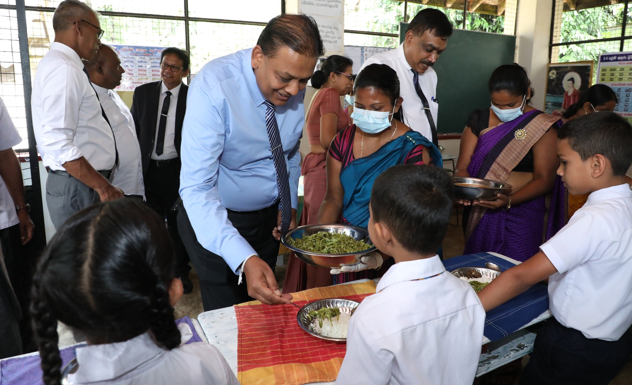 සියලූම ප්රාථමික ශ්රේණි දරුවන් සඳහා පෝෂ්යදායීය ආහාර වේලක්..
