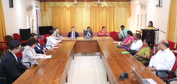 මධ්යම පළාත් ආණ්ඩුකාර නීතිඥ ලලිත් යූ. ගමගේ මහතා සහ චීනයේ ෂැන්හයි ප්රජාවේ, චීන මහජන දේශපාලන උපදේශක කමිටුවේ (Chinese People's Political Consultative Conference CPPCC) නියෝජිත පිරිසක් අතර විශේෂ හමුවක්