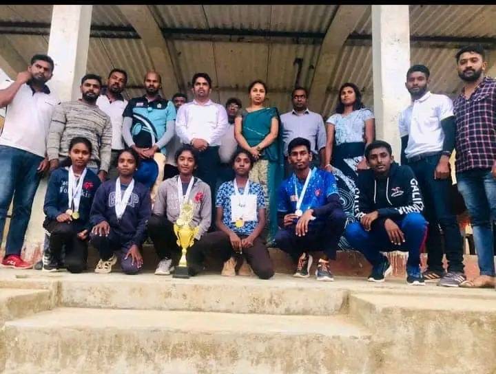 වලපනේ කොට්ඨාසයේ අන්තර් ක්රීඩා සමාජ ක්රීඩා උළෙල පැවැත්වේ.