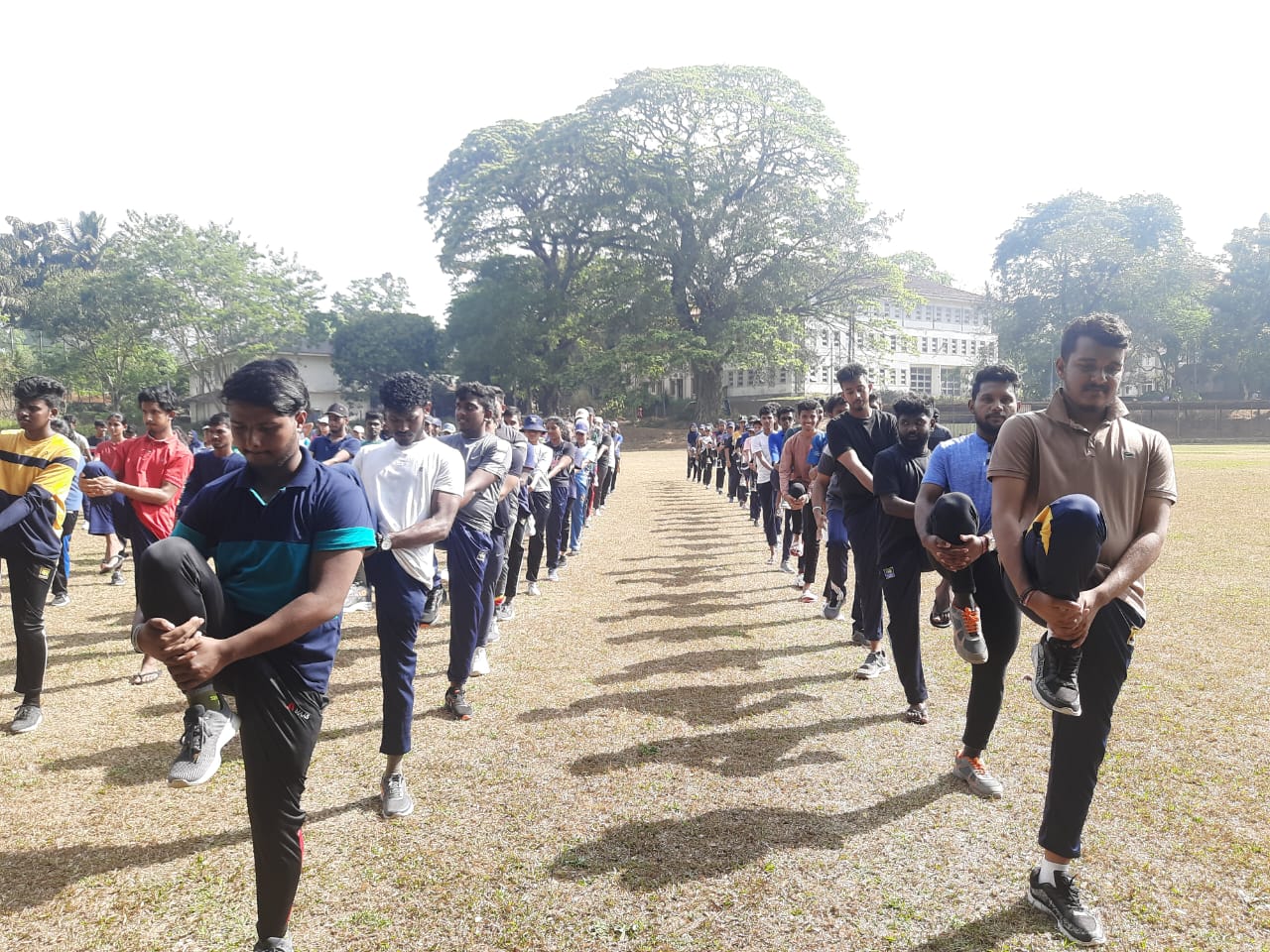 කළමනාකරණ සිසුන්ට විනයාරක්ෂක නිලධාරීන්ගෙන් නායකත්ව පුහුණුවක්..