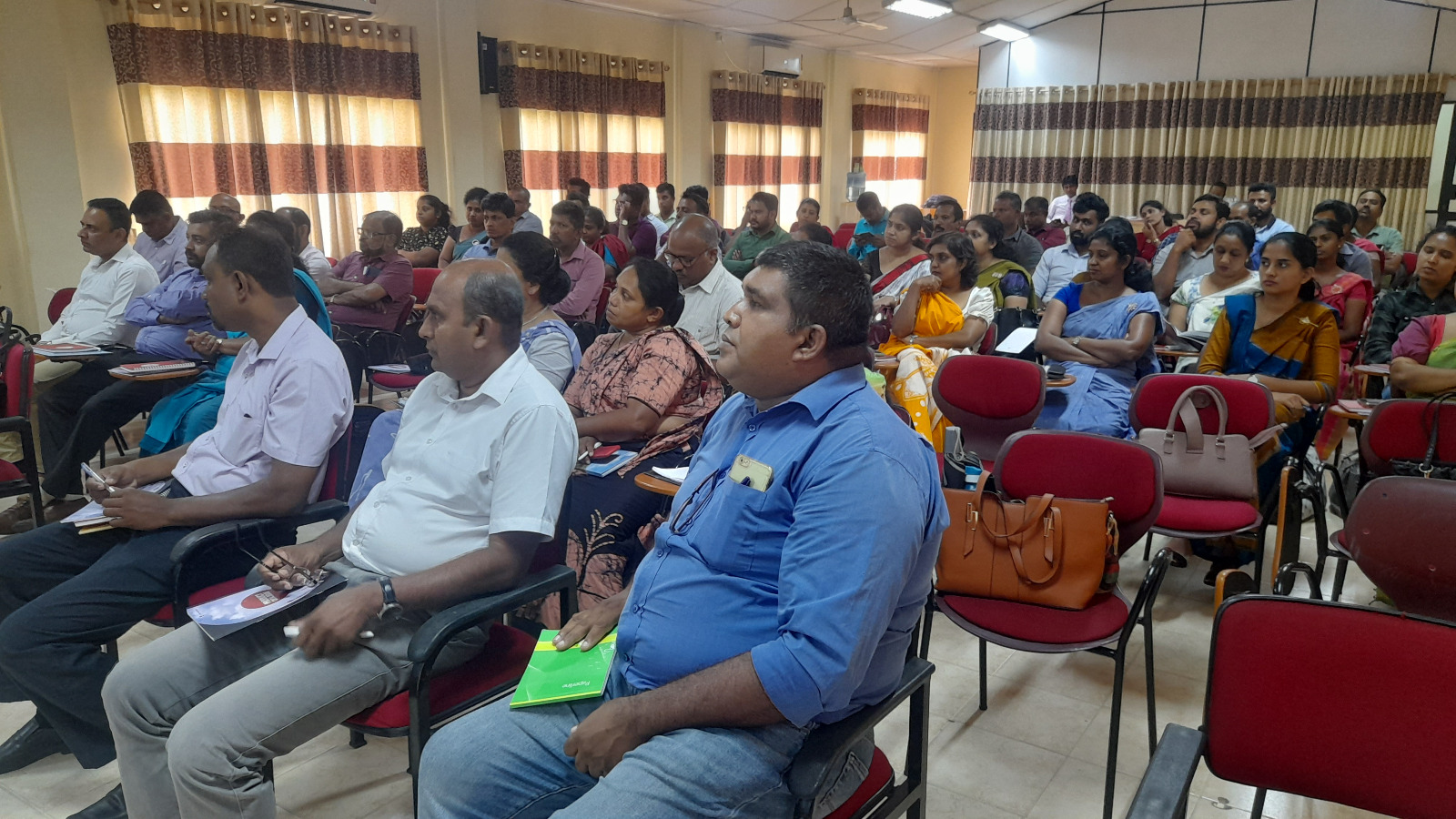 කොන්ක්රීට් ඉදිකිරීමි සම්බන්ධයෙන් පුහුණු වැඩමුළුවක්.