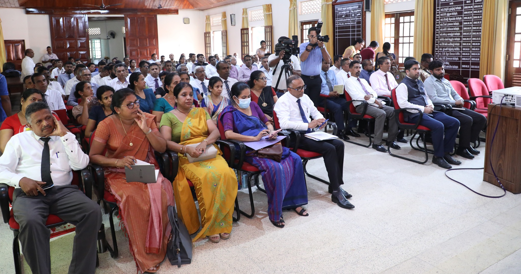 රාජ්ය වෙසක් උත්සවයට සමගාමීව මහනුවර වෙසක් කලාප 10ක්.