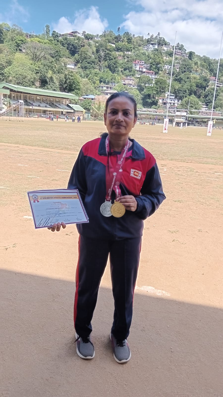 12 වන විවෘත ප්රවීණයන්ගේ මළල ක්රිඩා තරගාවලියේදී මධ්යම පළාත නියෝජනය කරමින් රන් හා රිදී පදක්කම්.