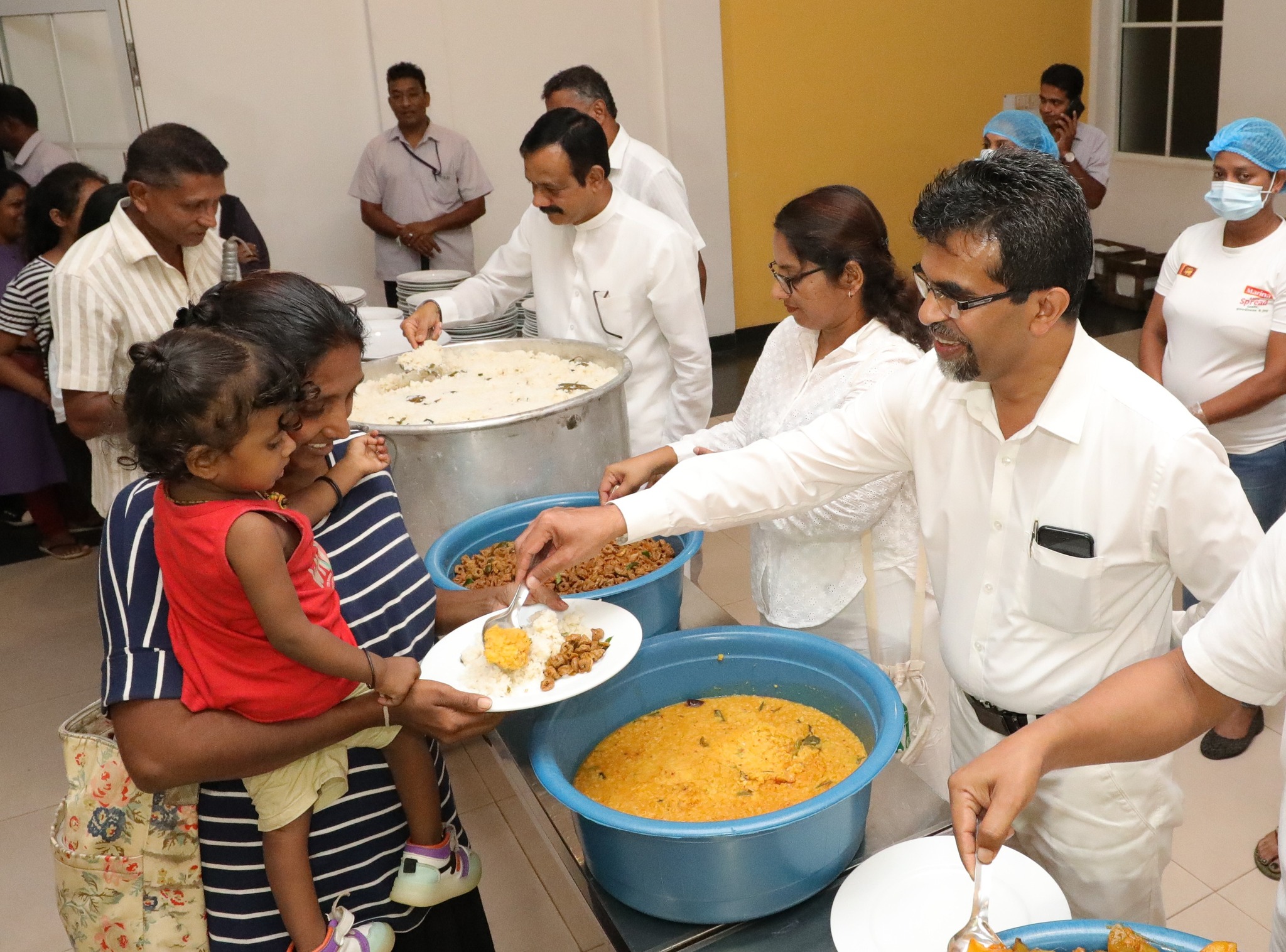 සෙංකඩගල වෙසක් කලාපය හා සමගාමීව මහනුවර දිස්ත්රික් ලේකම් කාර්යාලයේ වෙසක් වැඩසටහන් රැසක්.