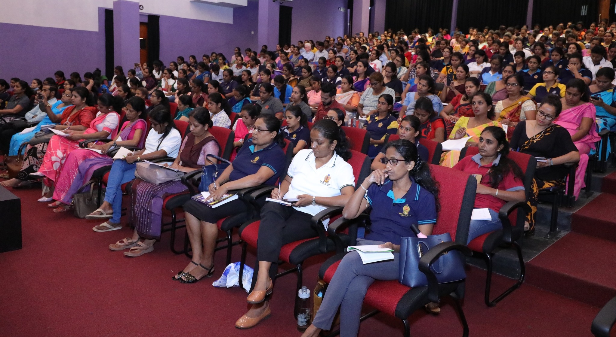 සංවර්ධන නිලධාරීන් සඳහා පුහුණු වැඩමුළුවක්.