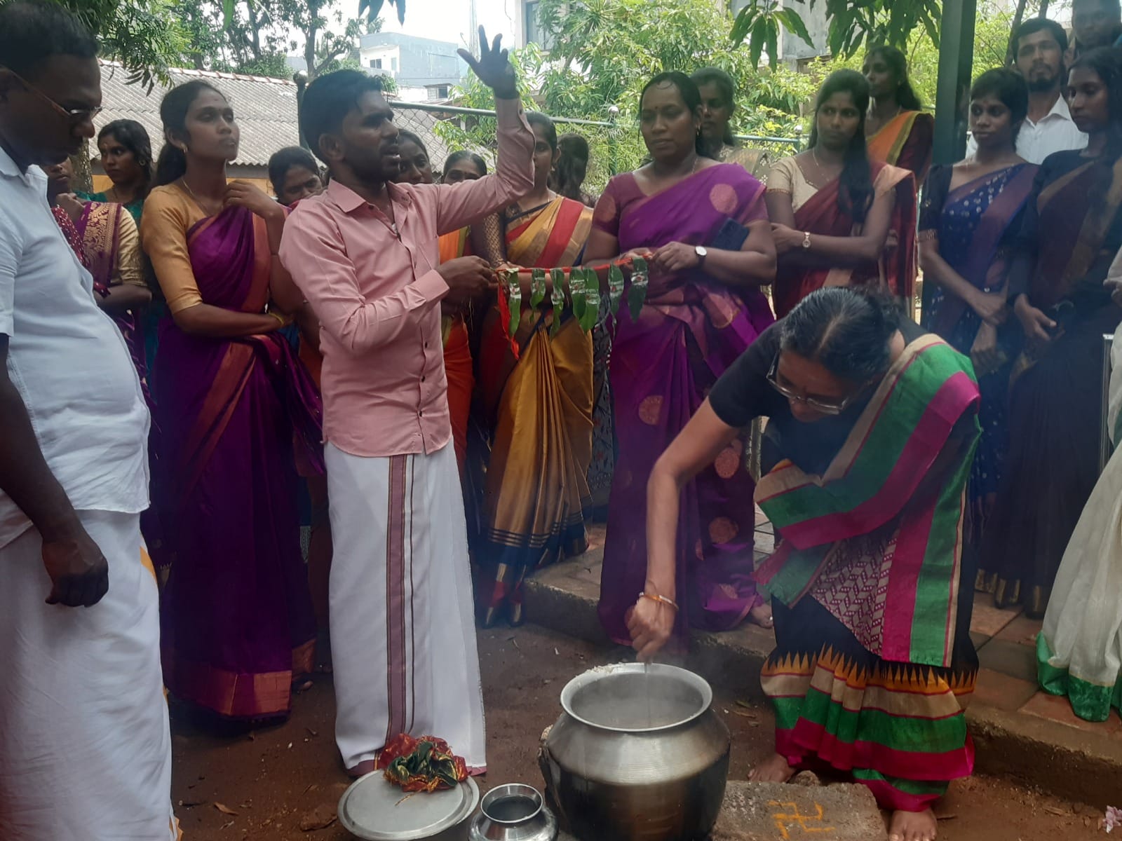 මධ්යම පළාත් කෘෂිකර්ම හා හින්දු සංස්කෘතික අමාත්යාංශය මගින් හින්දු දහම් පාසල් ගුරුවරුන්ගේ ඉගැන්වීමේ කුසලතා වර්ධනය කිරීමේ වැඩමුළුවක්