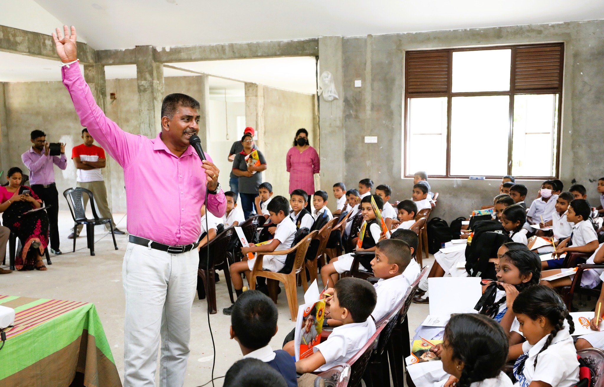 නැණෝදා සවිය මිනිපේ දරුවන්ට