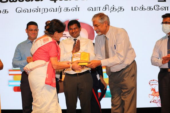 ජාතික කියවීමේ නිල ජාතික උත්සවය මධ්යම පළාත් ආණ්ඩුකාරවර මහාචාර්ය එස්.බී .එස්.අබේකෝන් මහතාගේ ප්රධානත්වයෙන් මහනුවර දී.