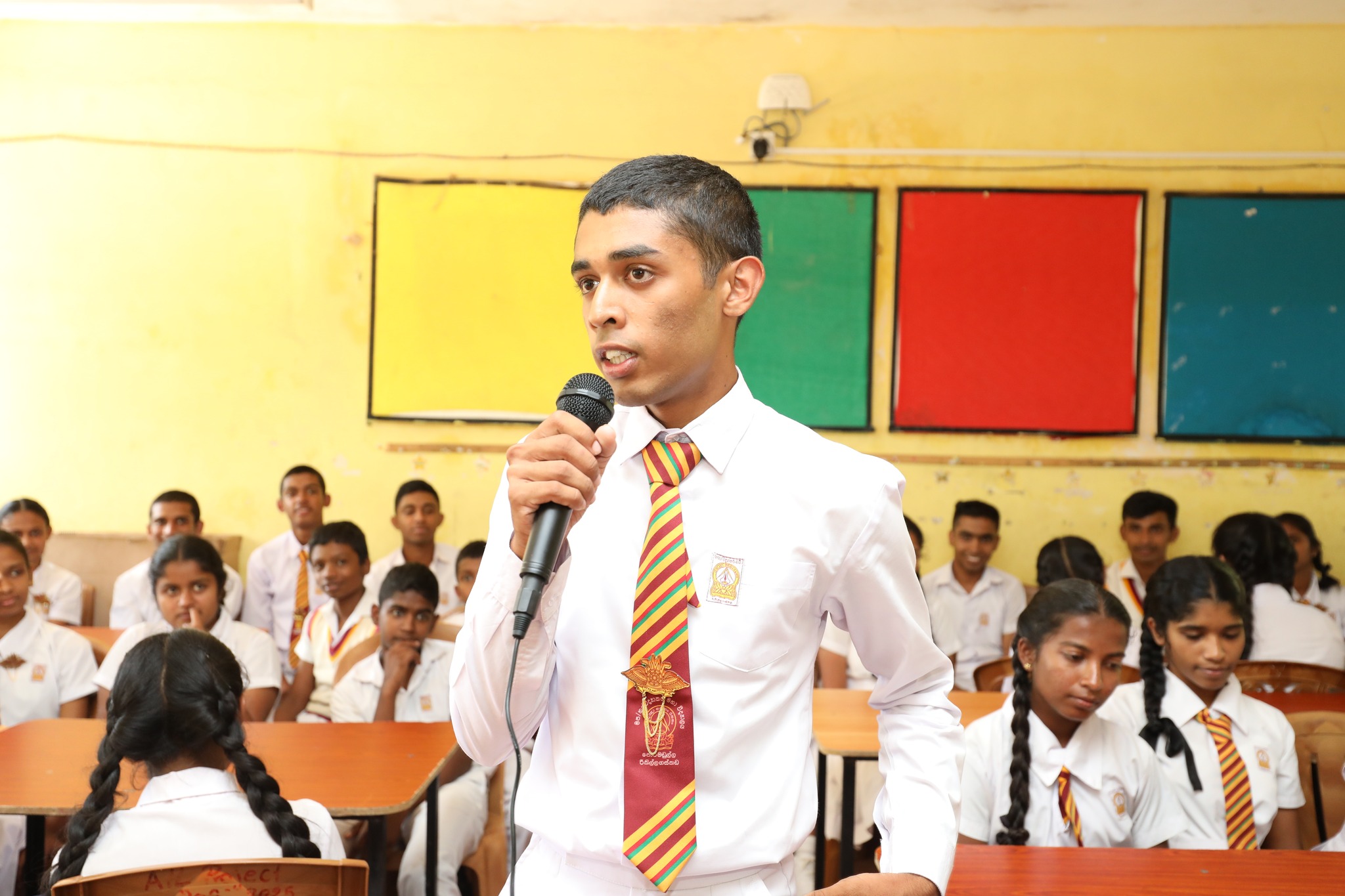 පාසල් මාධ්ය සමාජ බලගැන්වීමේ වැඩසටහනක් පොරමඩුල්ලෙන්.